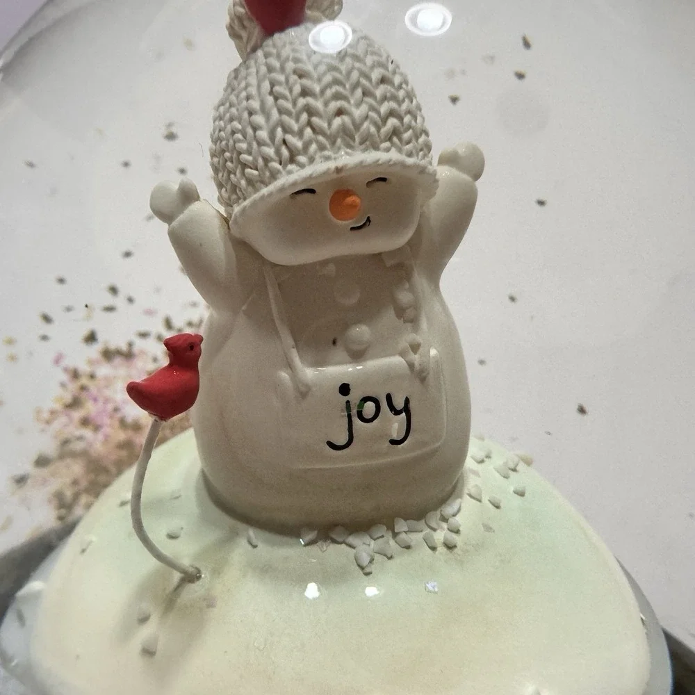 Dept 56 Snowbabies  Seasons Greetings Merry Christmas  Snowman Joy Globe Winter